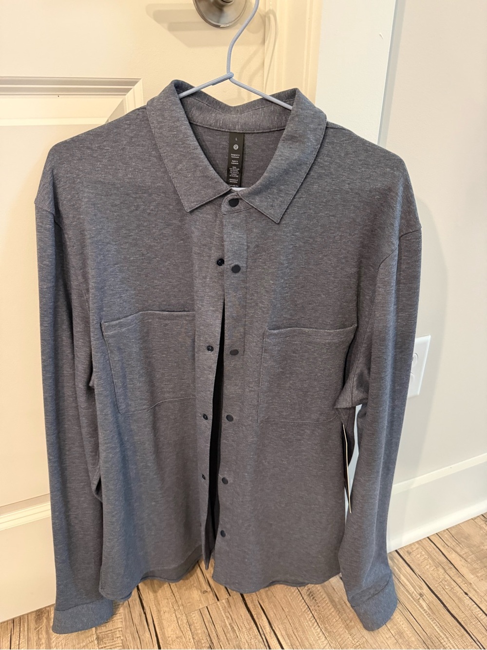 lululemon athletica Men's Heather blue Gray Long-Sleeve Button-Down Shirt